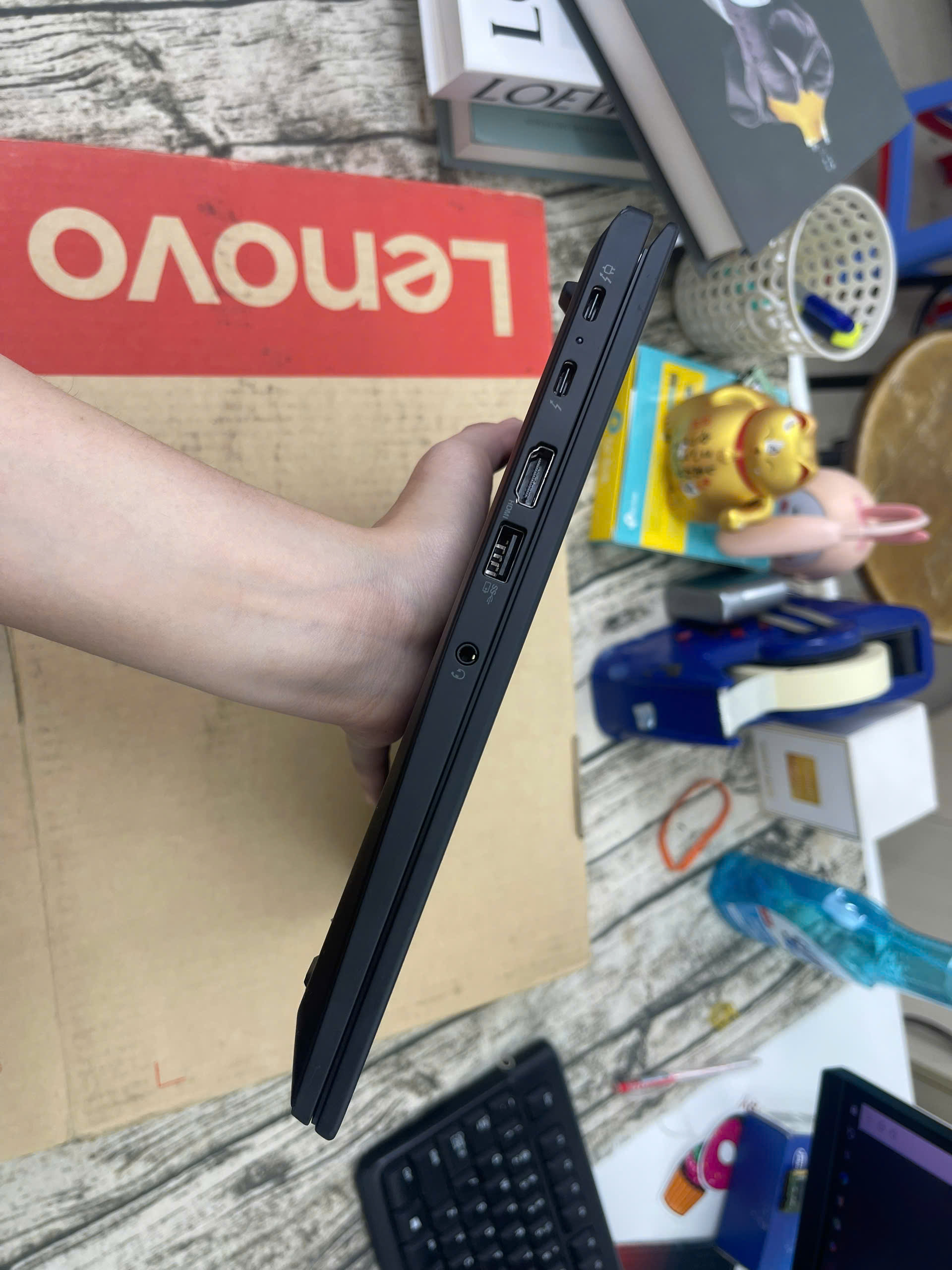 Thinkpad T14s G4 - Ảnh 4