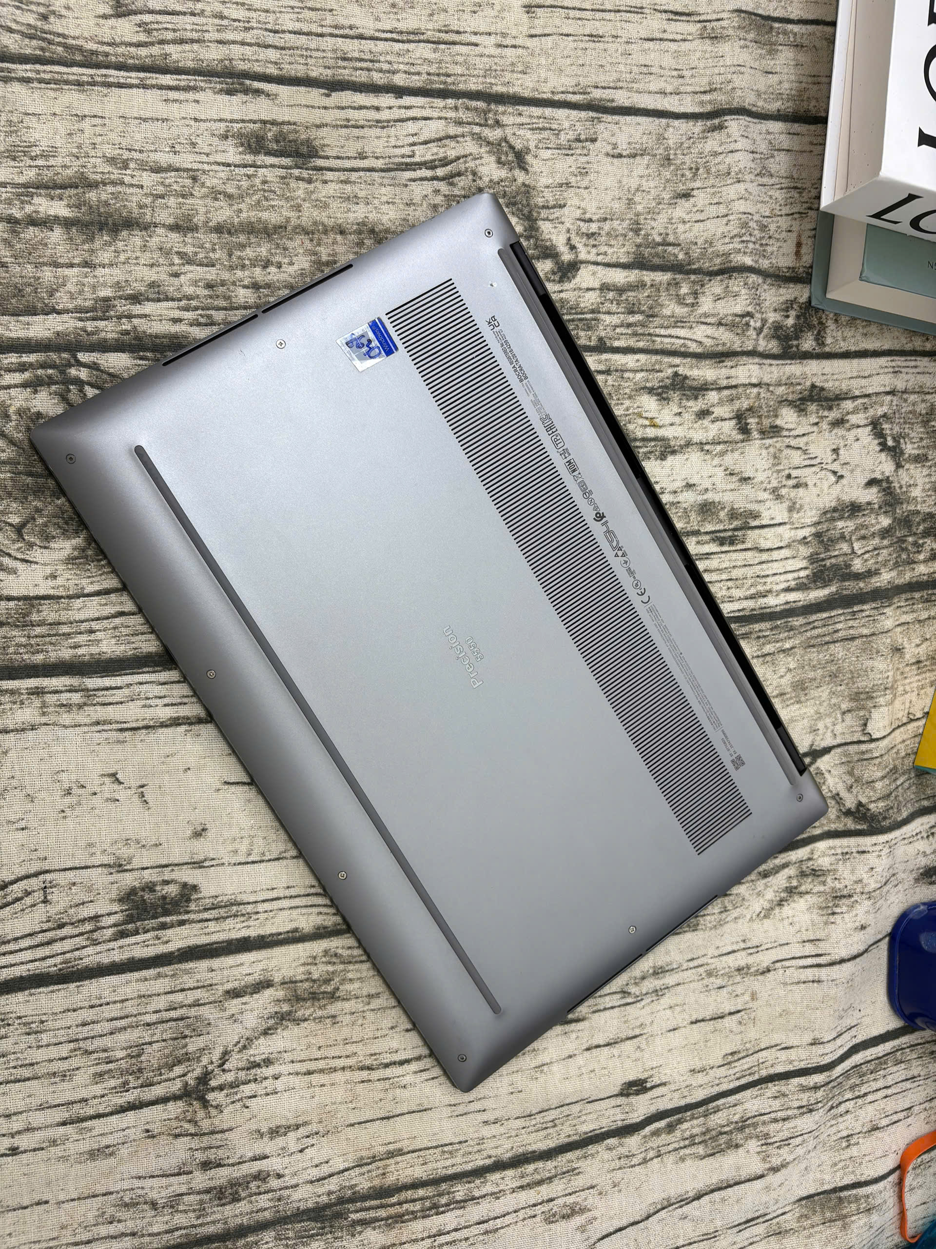 Dell Precision 5550 - Ảnh 3