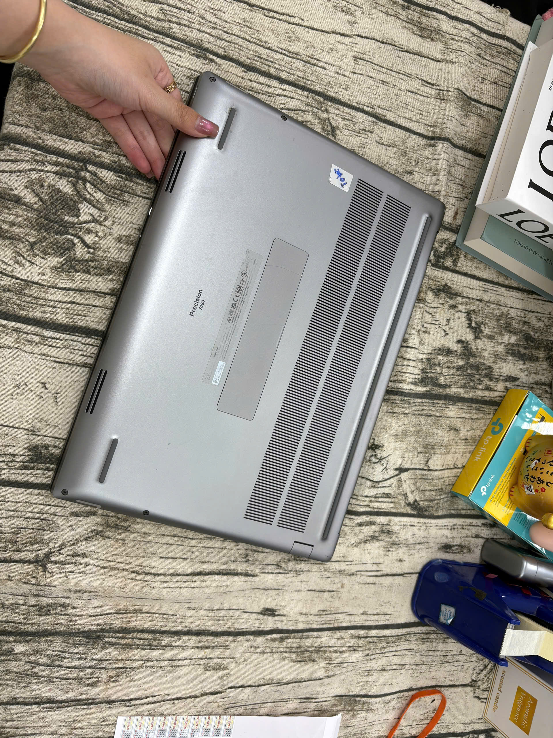 Dell Precision 7680 - Ảnh 3