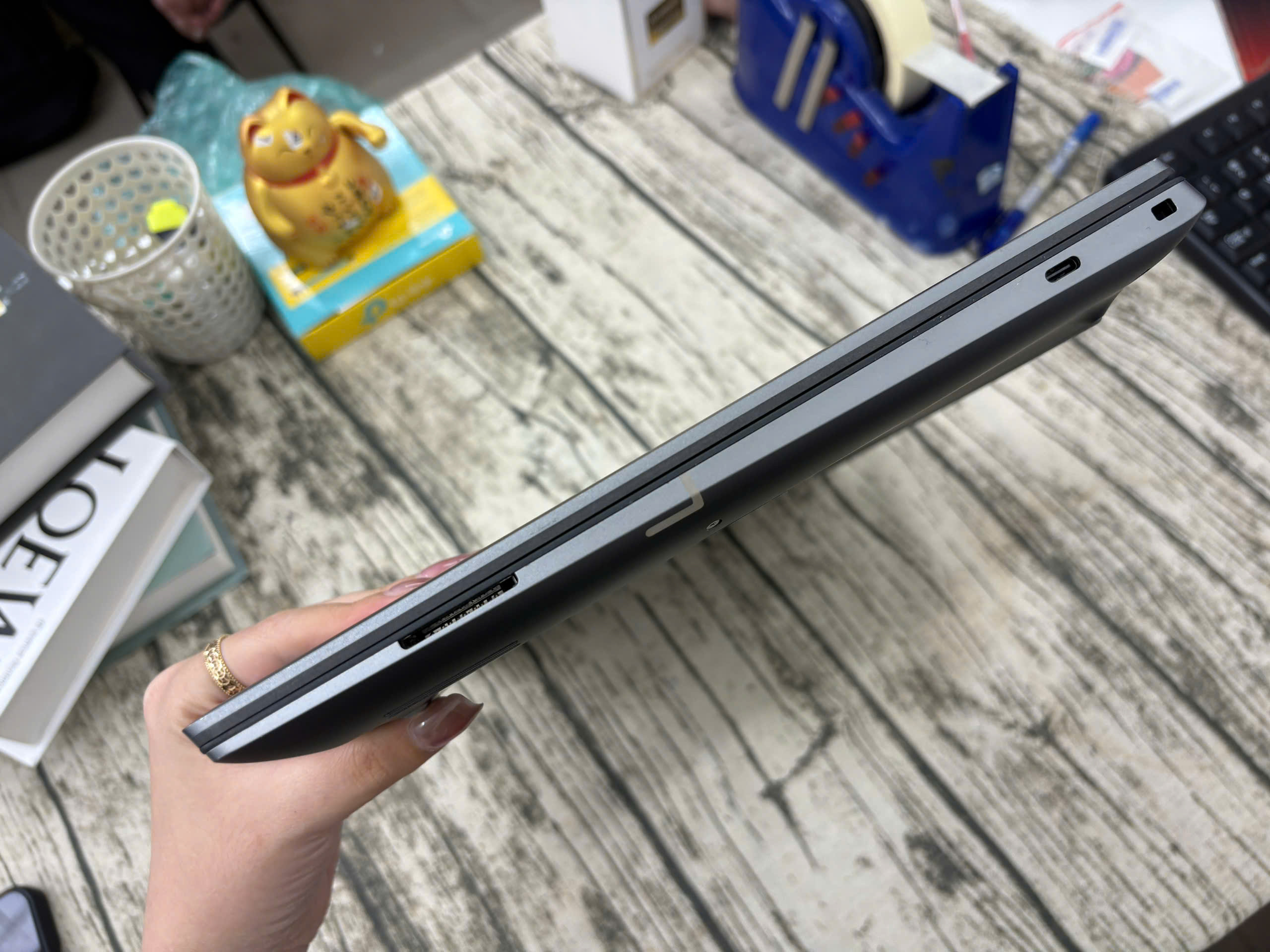Dell Precision 5690 - Ảnh 2