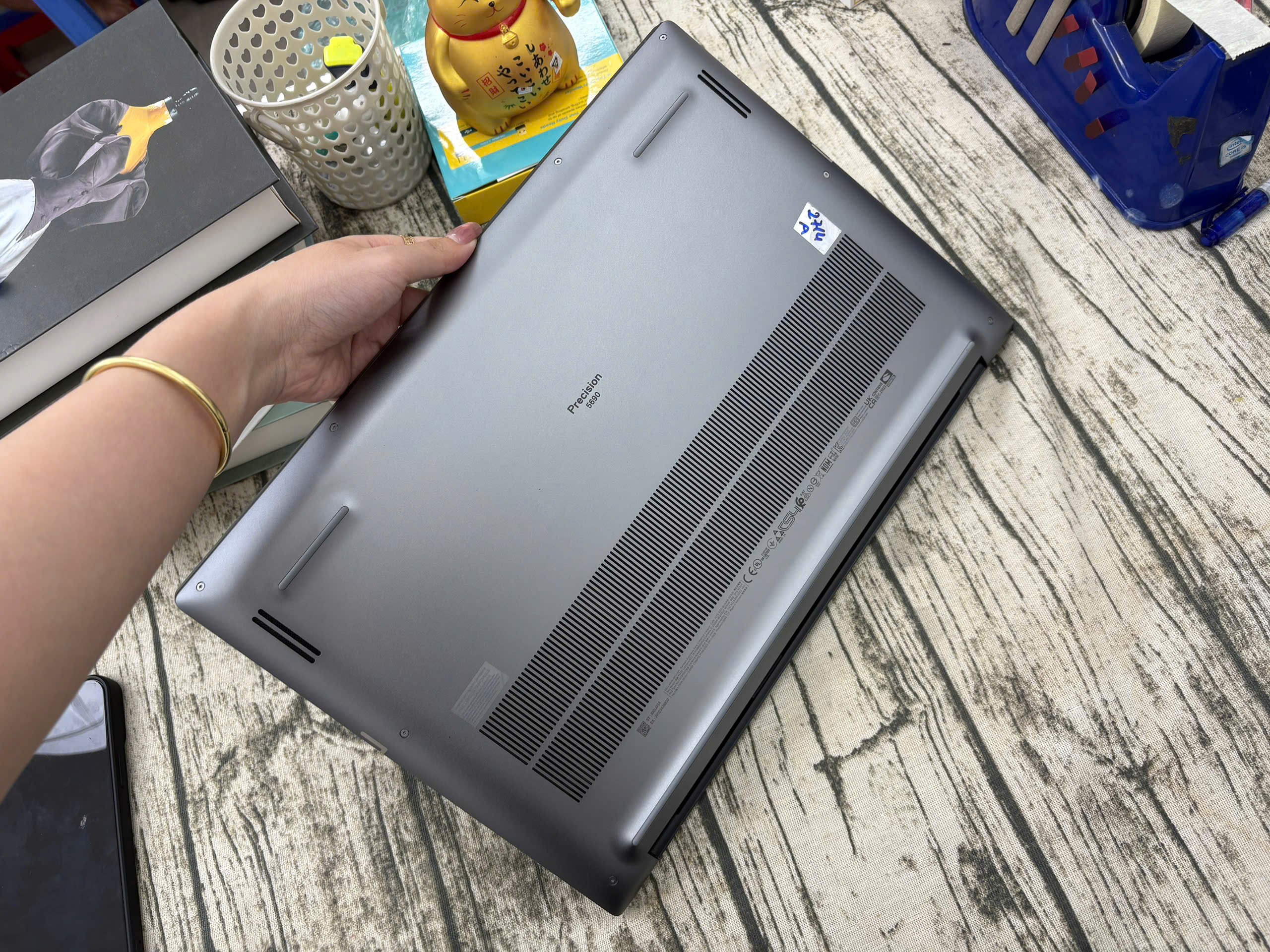 Dell Precision 5690 - Ảnh 3