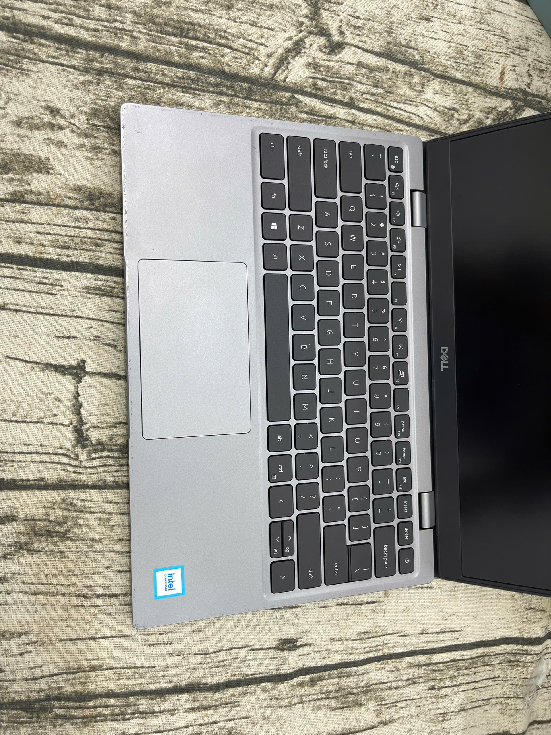 Dell Latitude 3320 - Ảnh 7