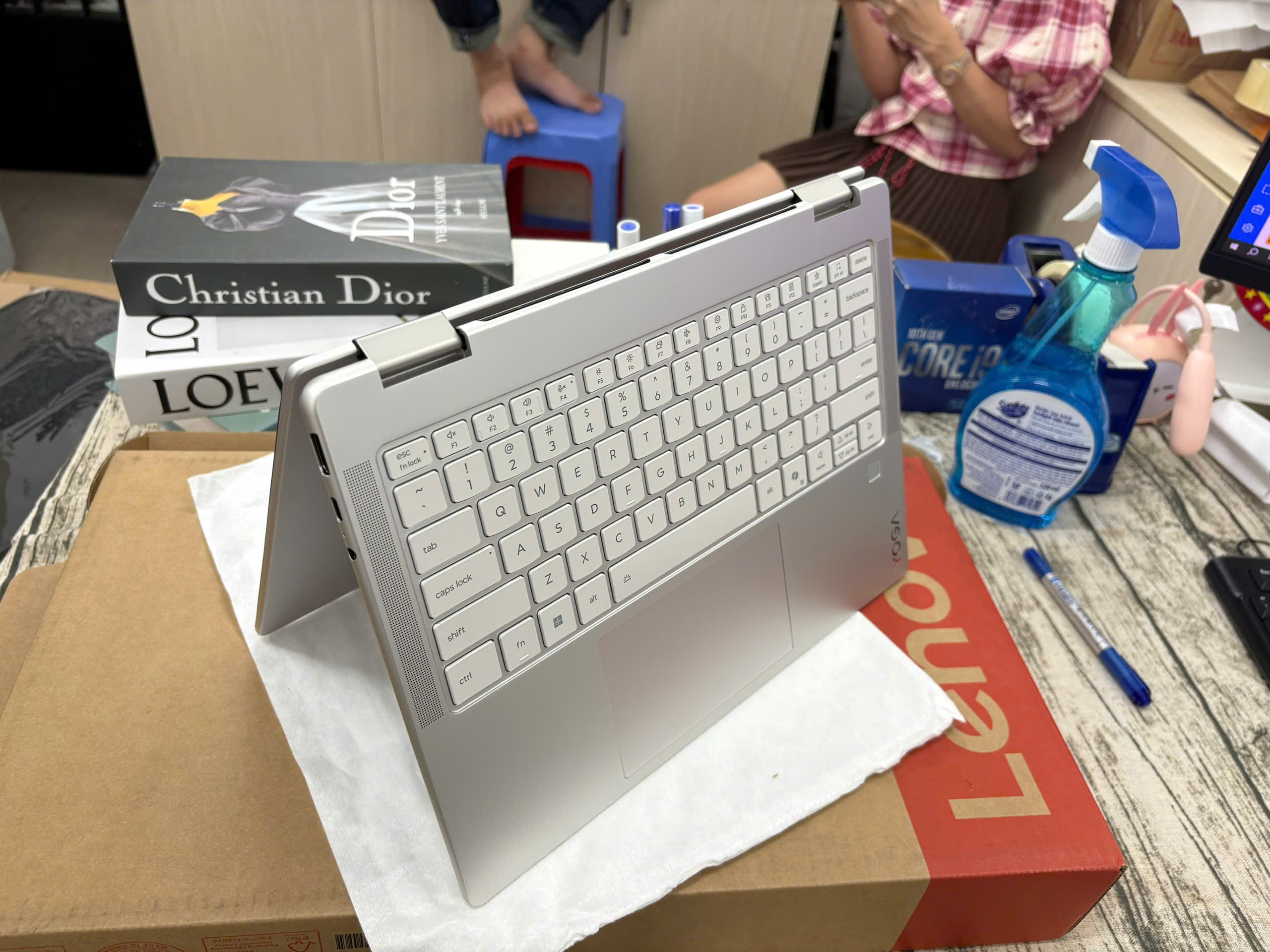 Lenovo Yoga 7 2in1 14AGP11 - Ảnh 3