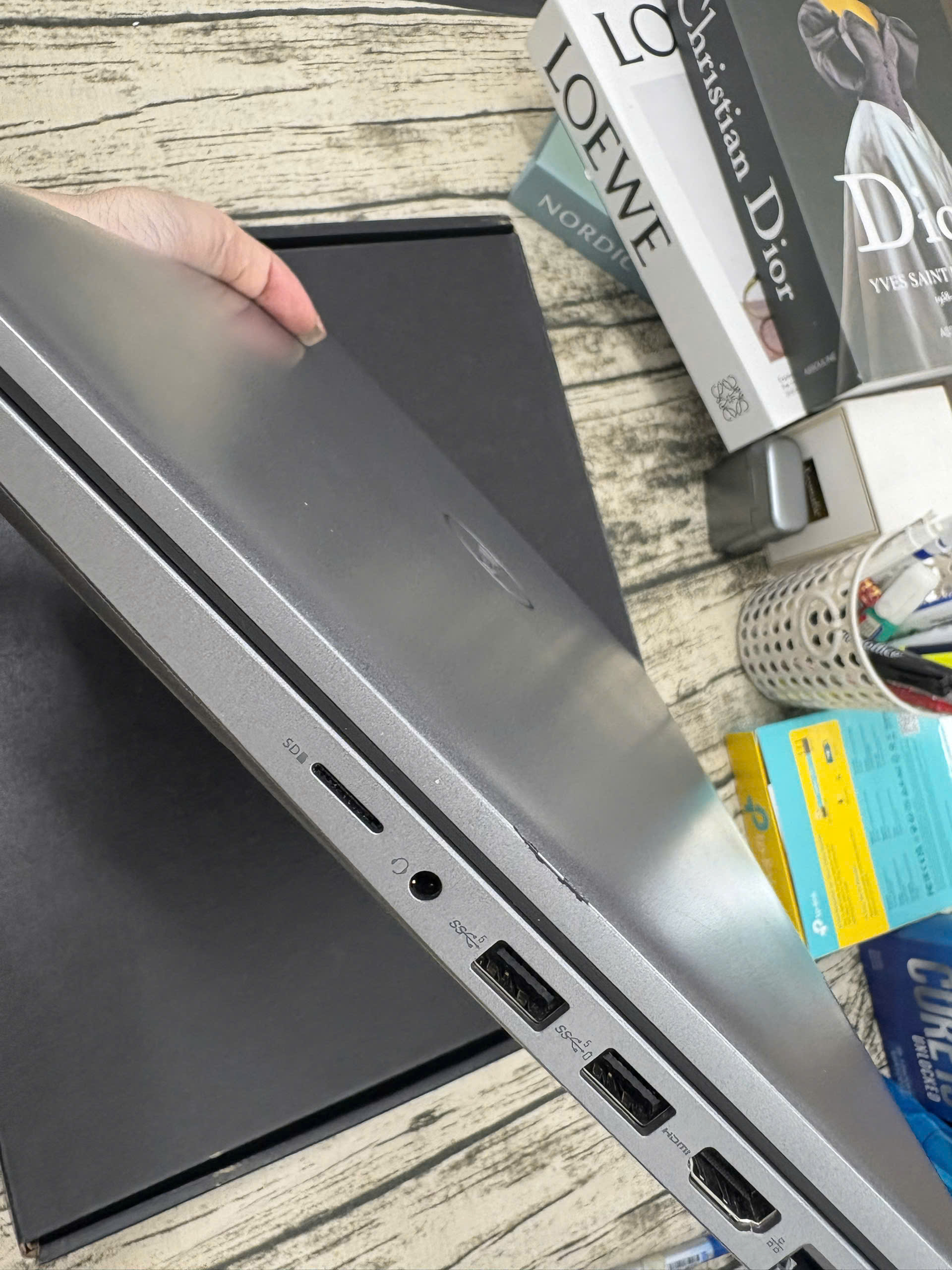 Dell Precision 3580 - Ảnh 10