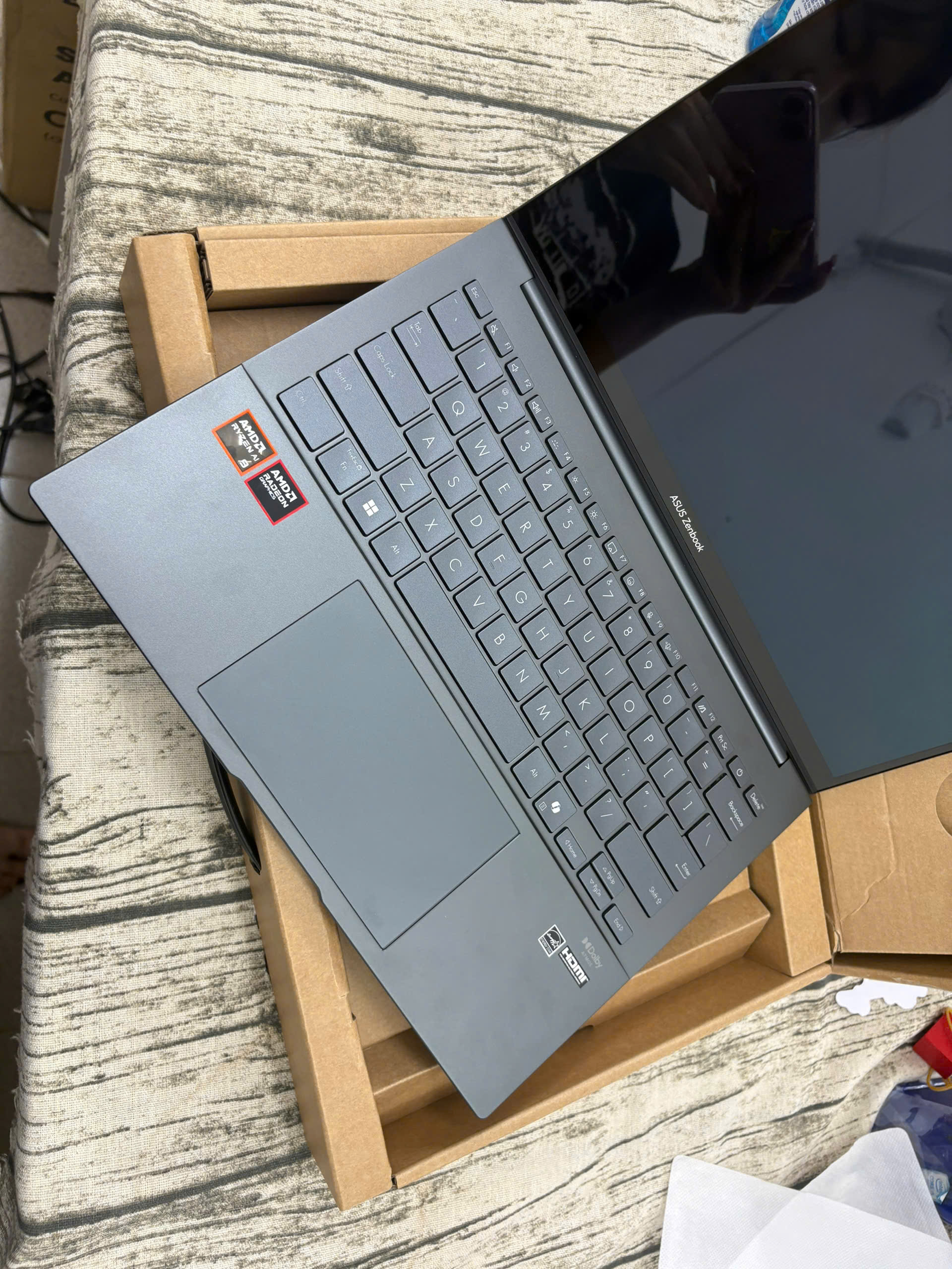 Asus Zenbook 14 UM3405GA - Ảnh 3