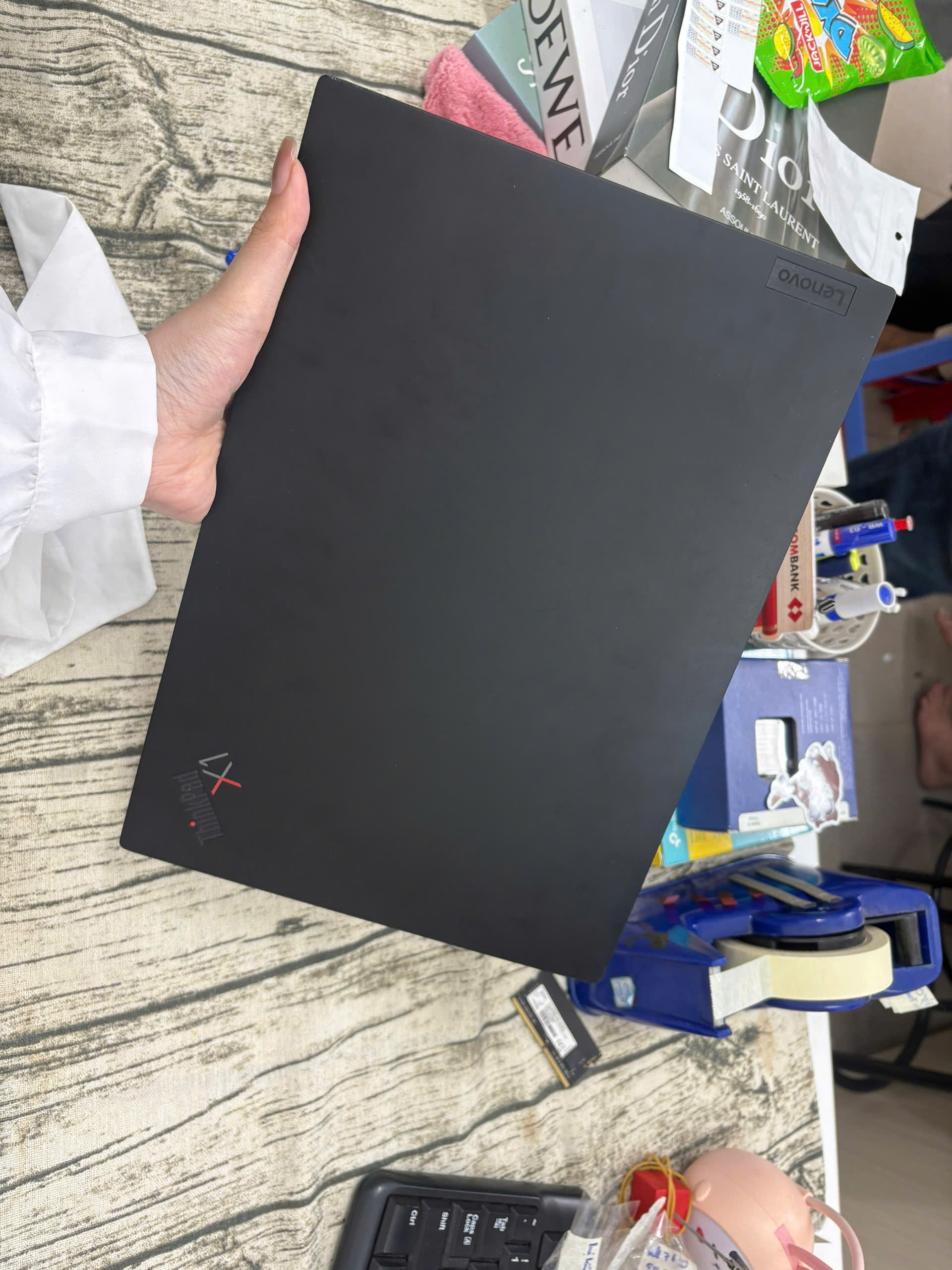 Thinkpad X1 Carbon G10 - Ảnh 8