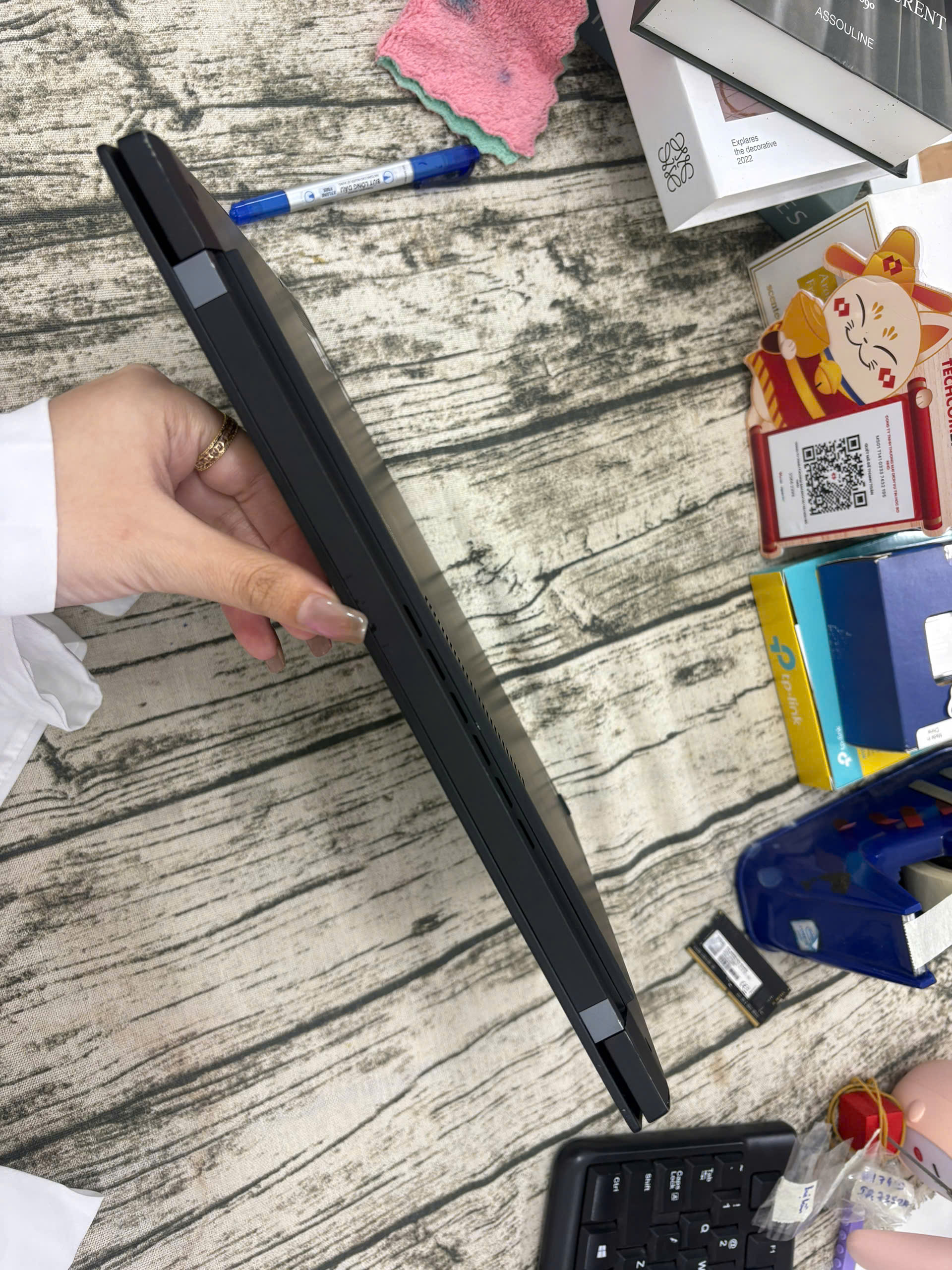 Thinkpad X1 Carbon G10 - Ảnh 15