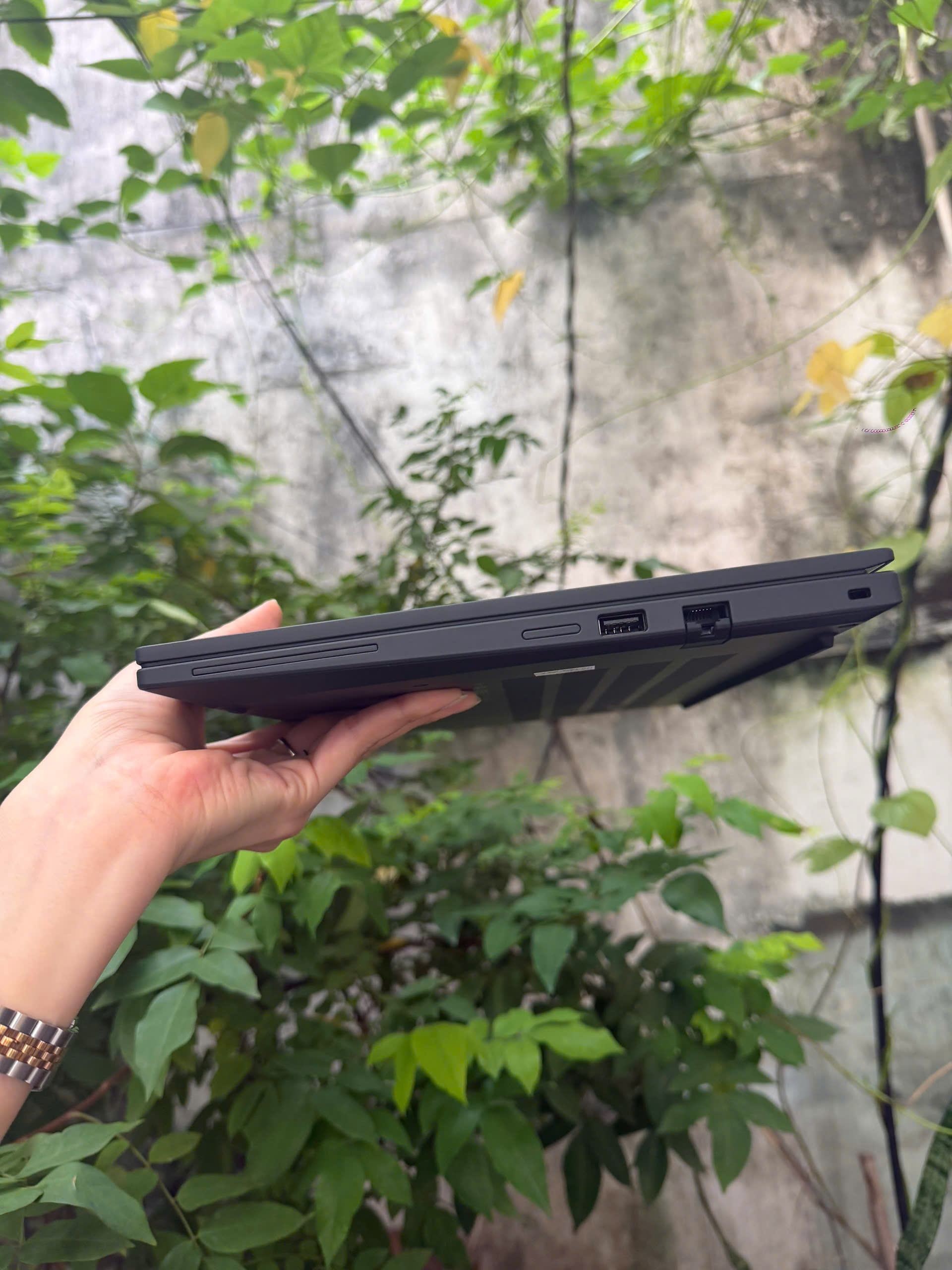 Thinkpad P14s G6 (2025) - Ảnh 4