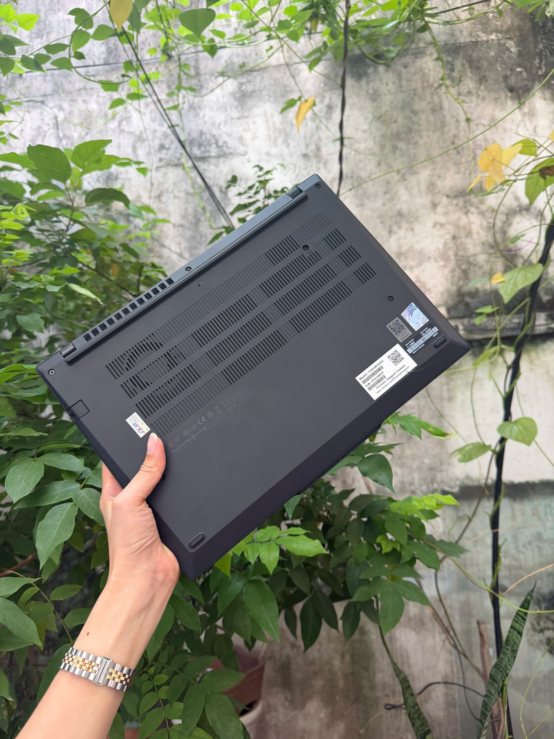 Thinkpad P14s G6 (2025) - Ảnh 8