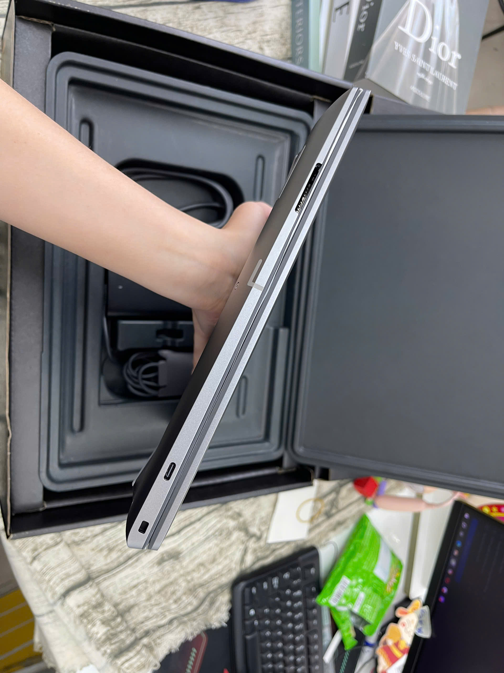 Dell Precision 5690 - Ảnh 7