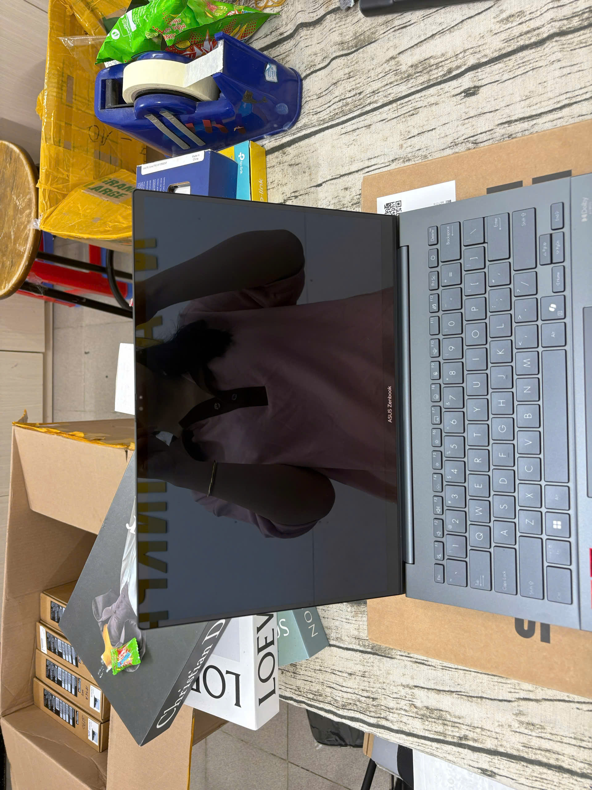 Asus Zenbook 14 UM3405G - Ảnh 2
