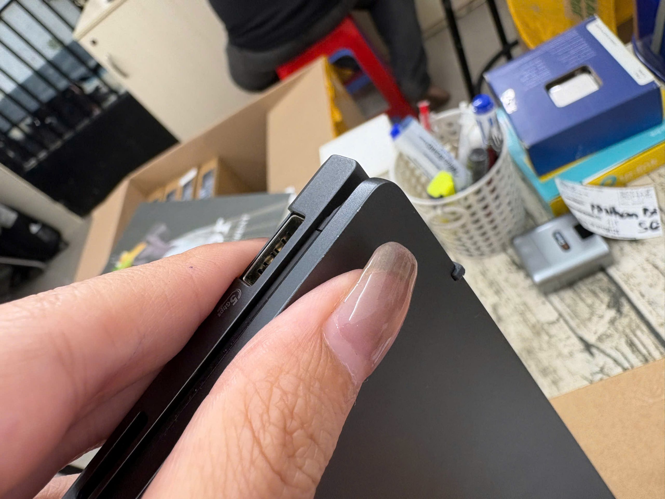 Asus Zenbook 14 UM3405G - Ảnh 2
