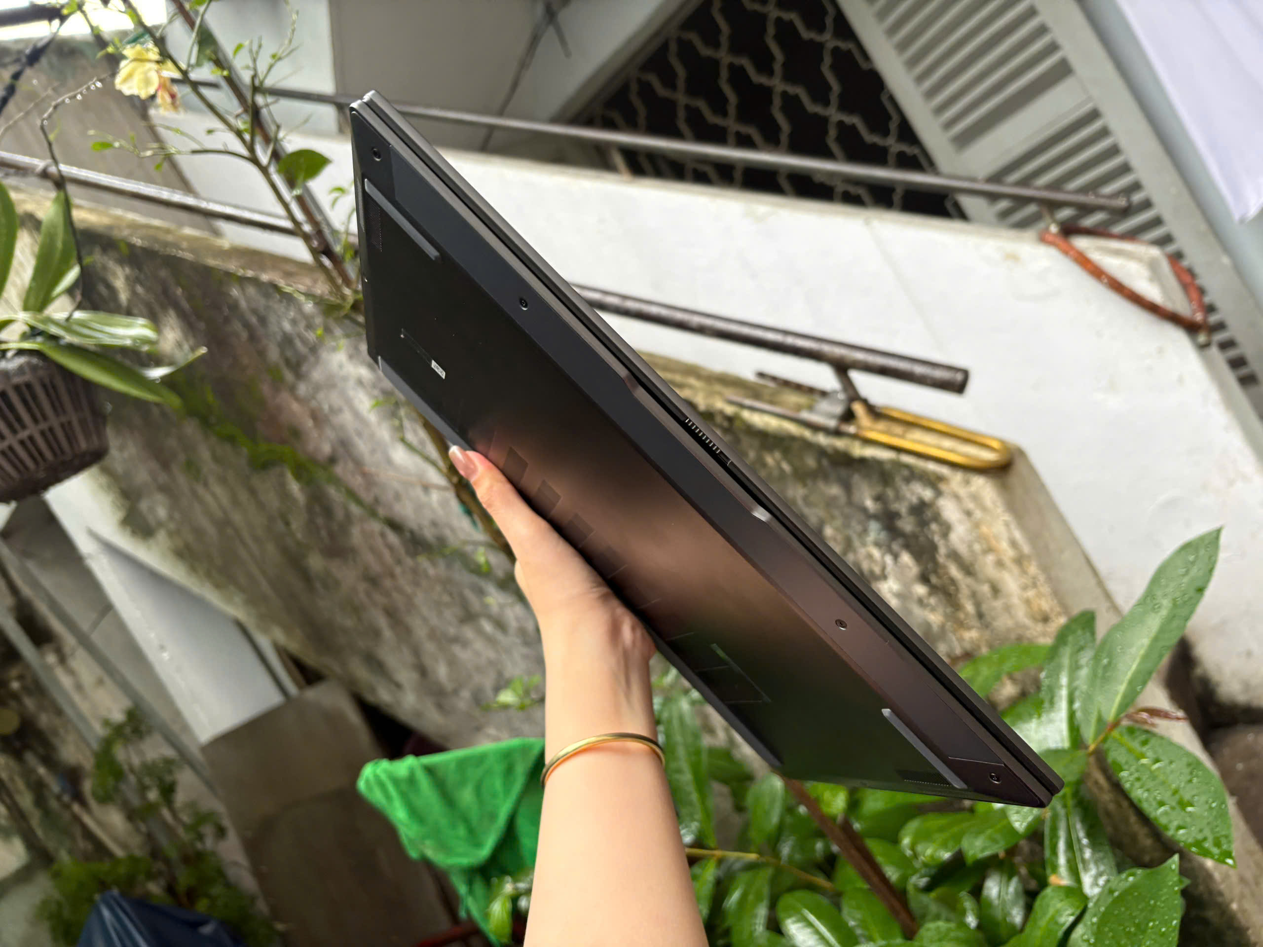 Asus Zenbook 14 UM3405G - Ảnh 9