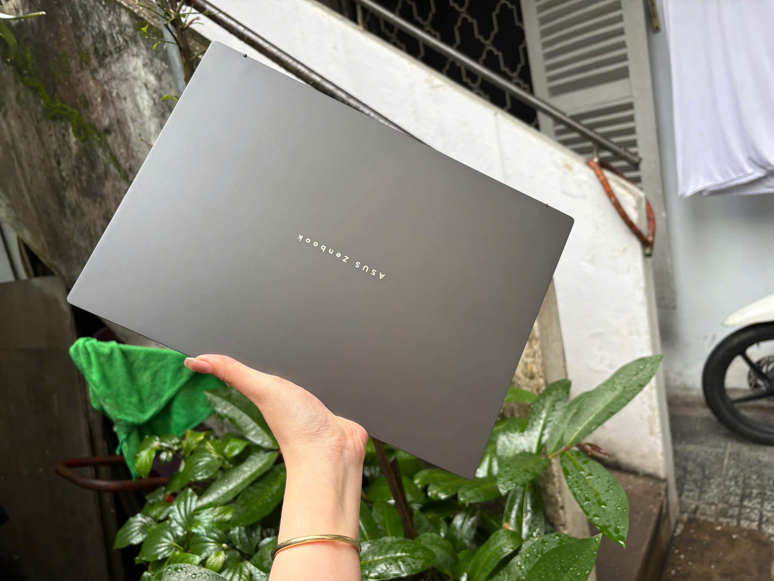 Asus Zenbook 14 UM3405G - Ảnh 13