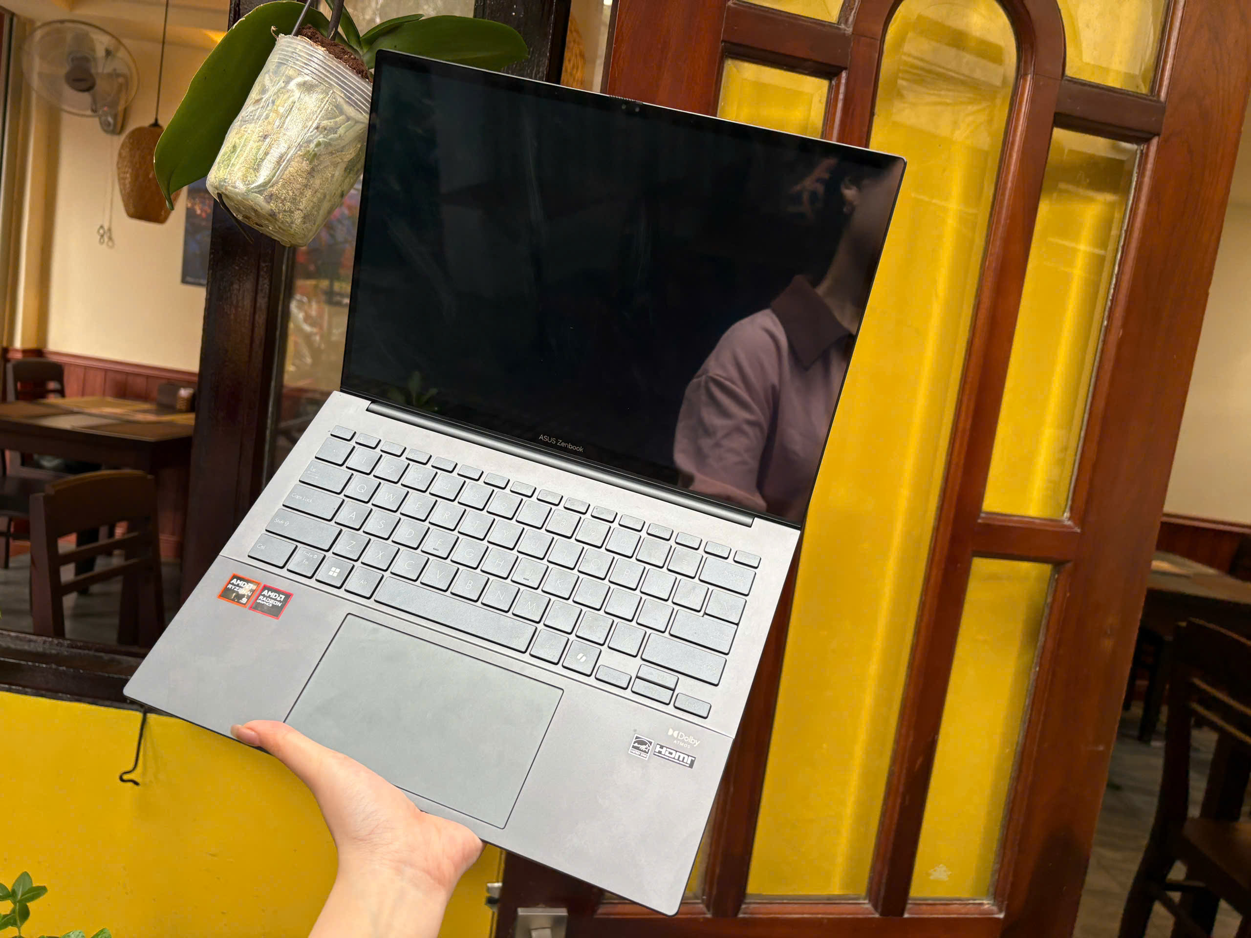 Asus Zenbook 14 UM3405G