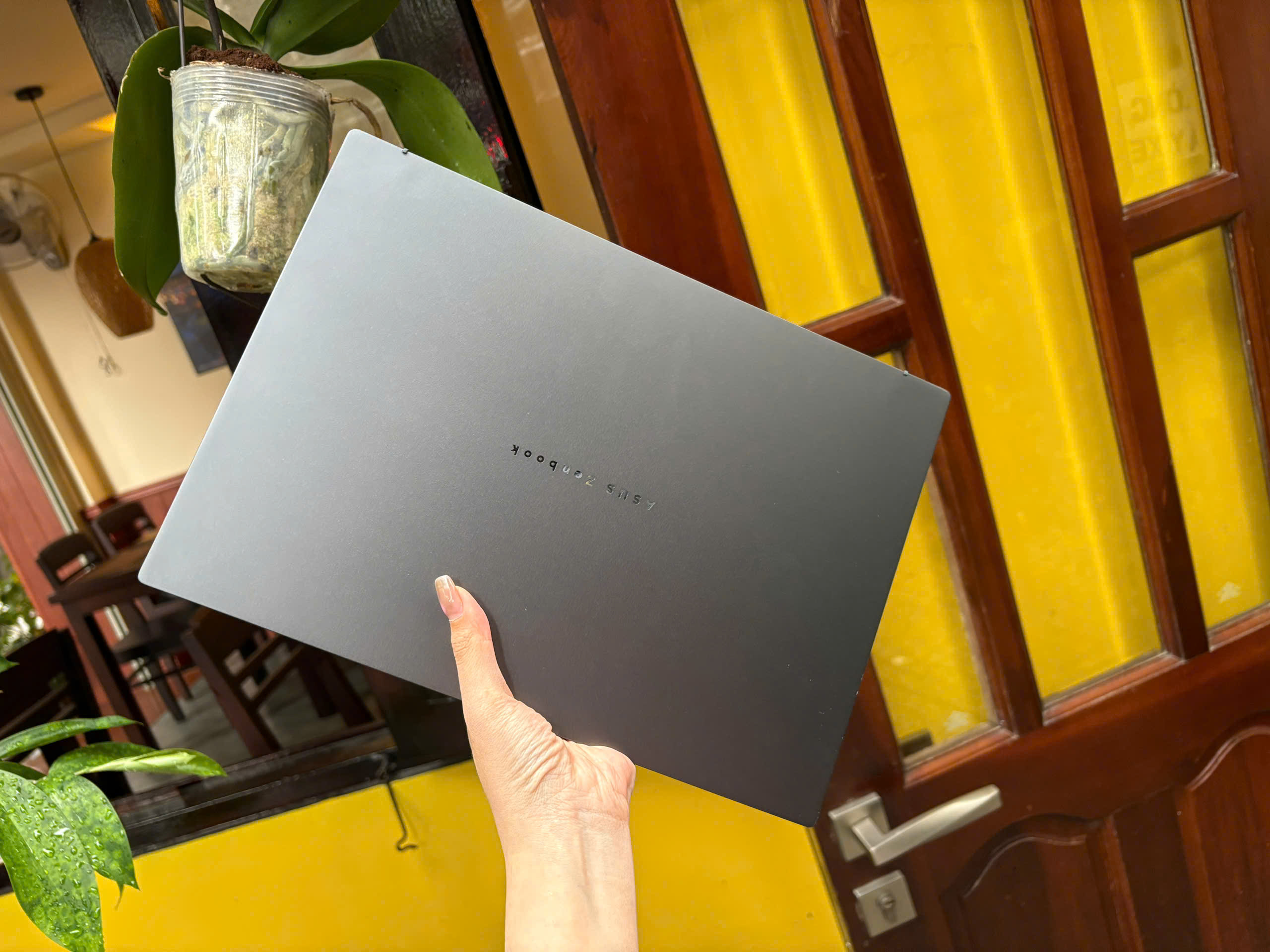 Asus Zenbook 14 UM3405G - Ảnh 9