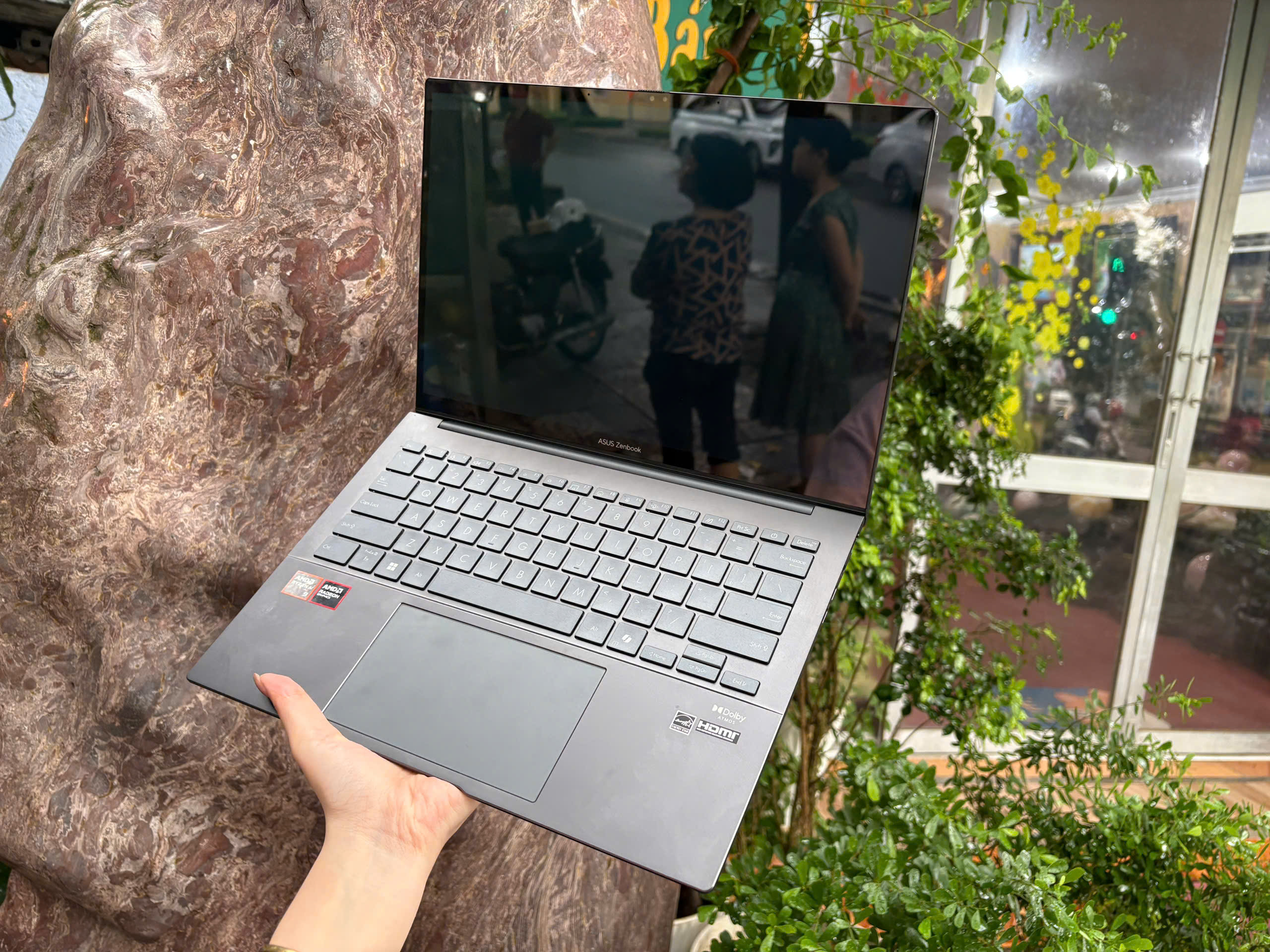 Asus Zenbook 14 UM3405G
