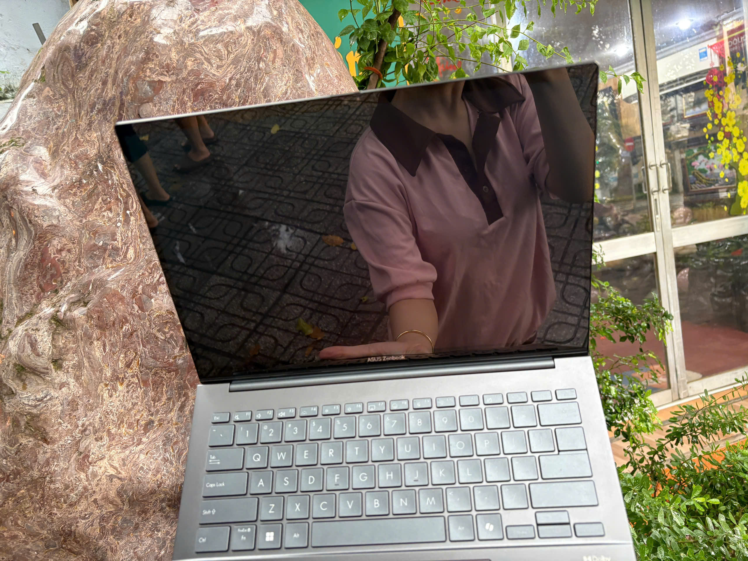 Asus Zenbook 14 UM3405G - Ảnh 7