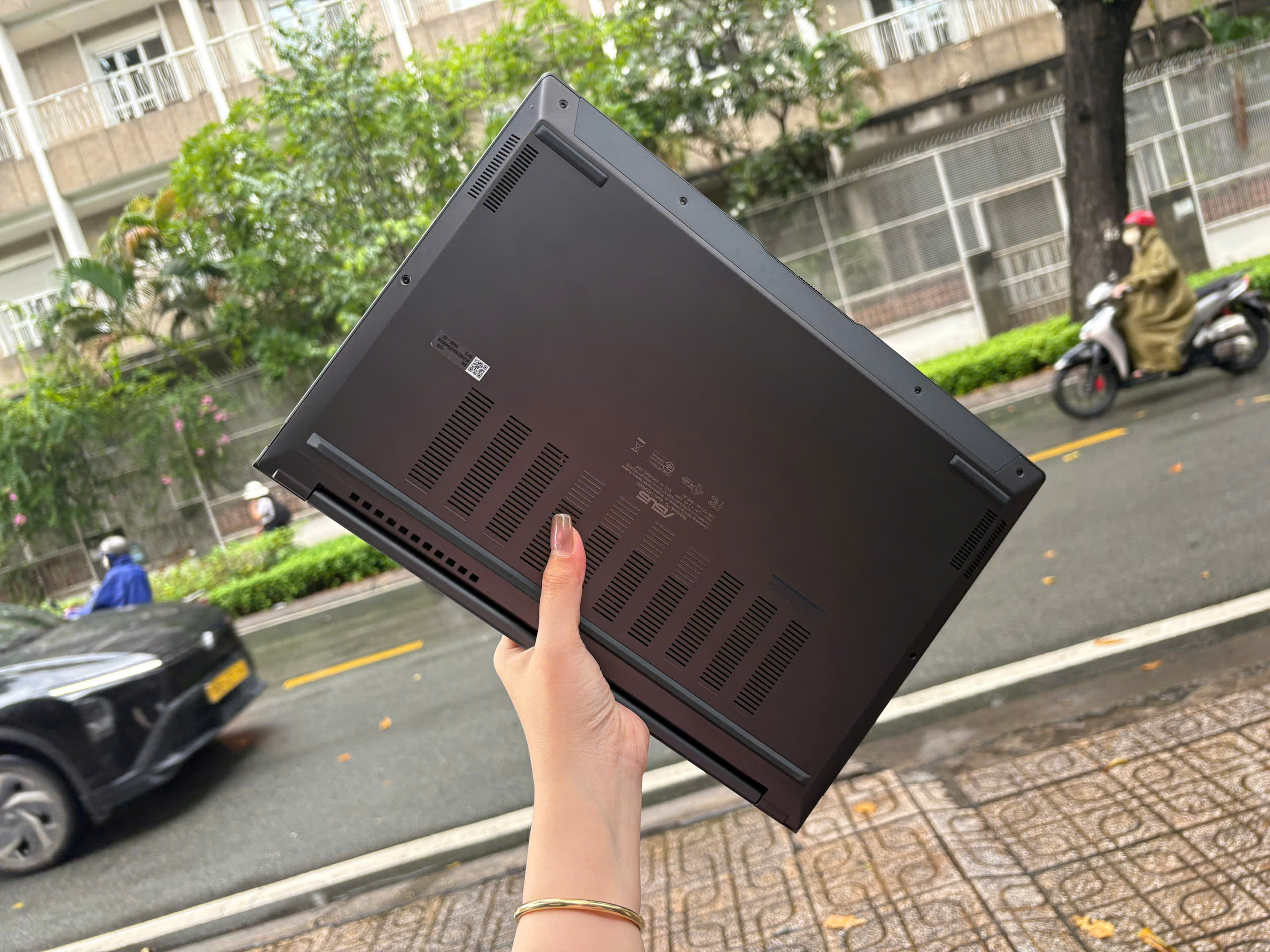Asus Zenbook 14 UM3405G - Ảnh 5