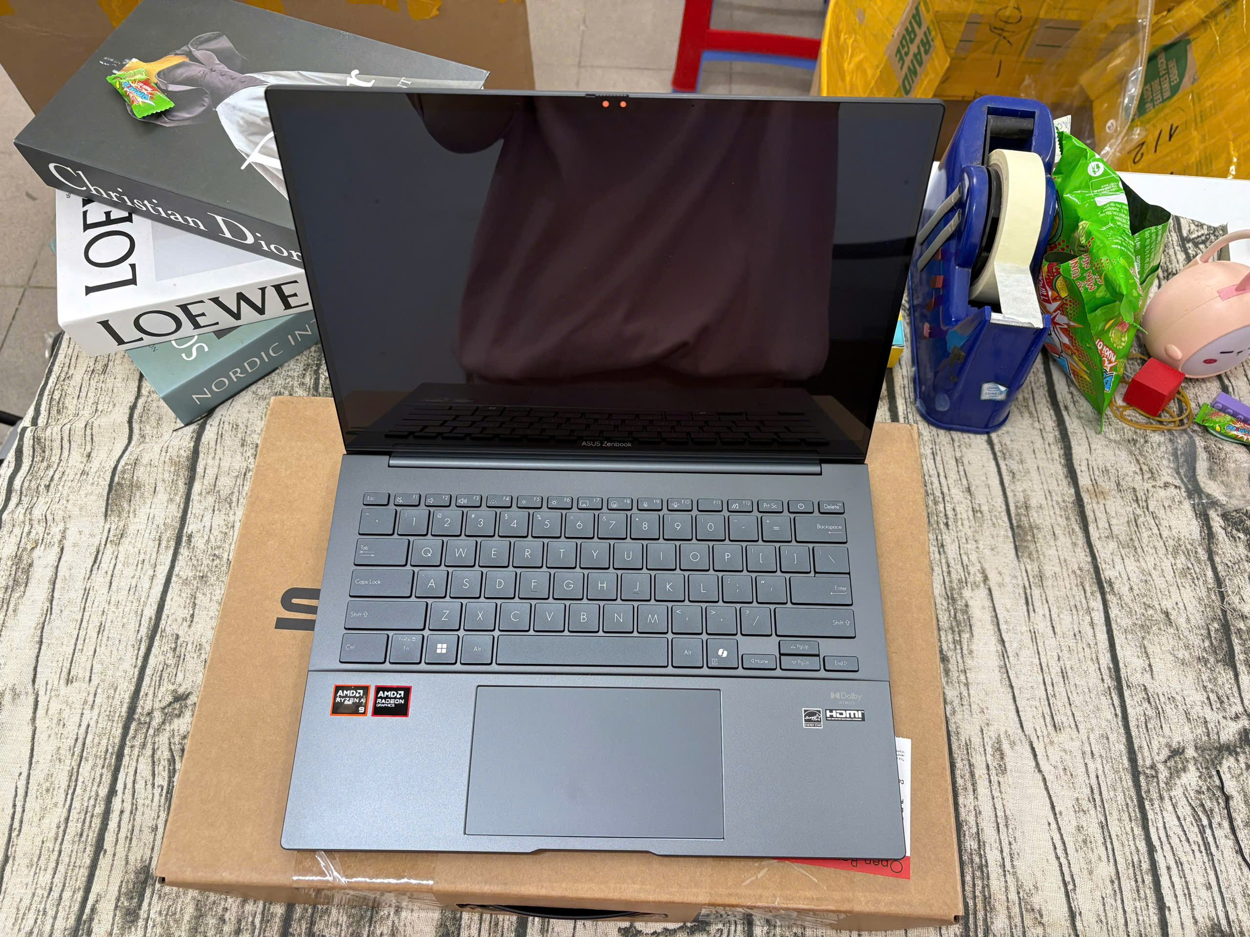 Asus Zenbook 14 UM3405G