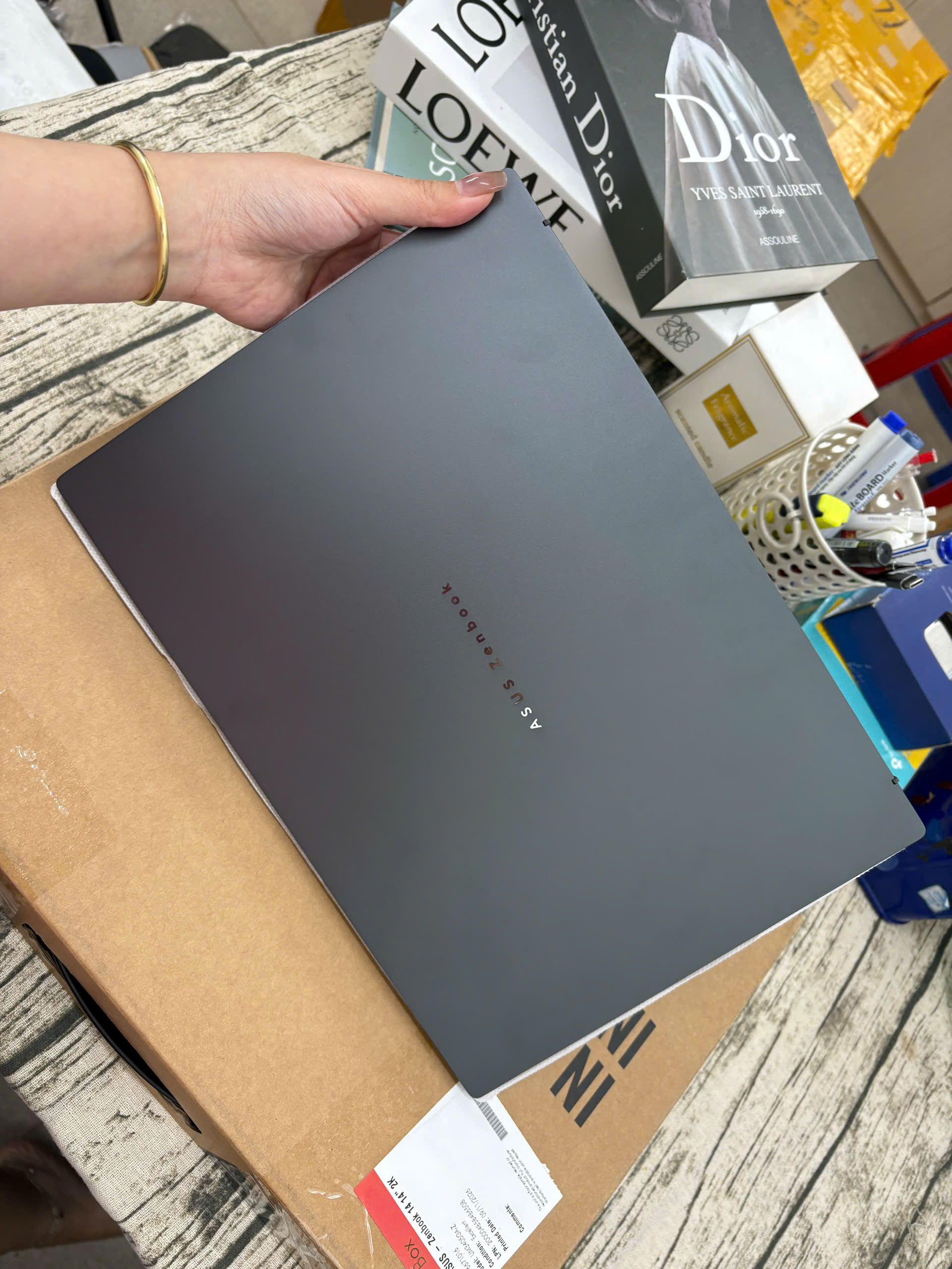 Asus Zenbook 14 UM3405G - Ảnh 10