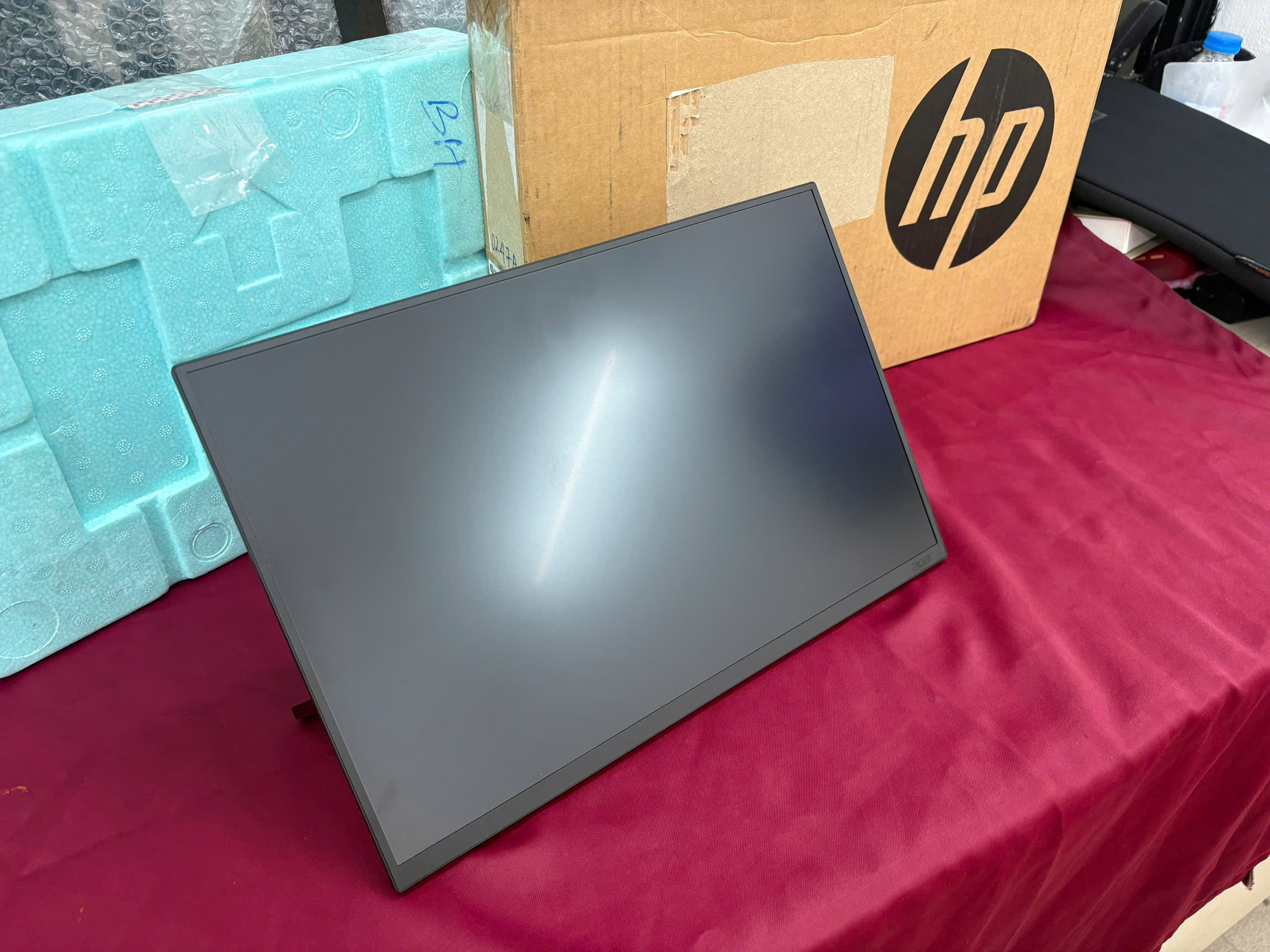 Màn hình: Acer PM161/W