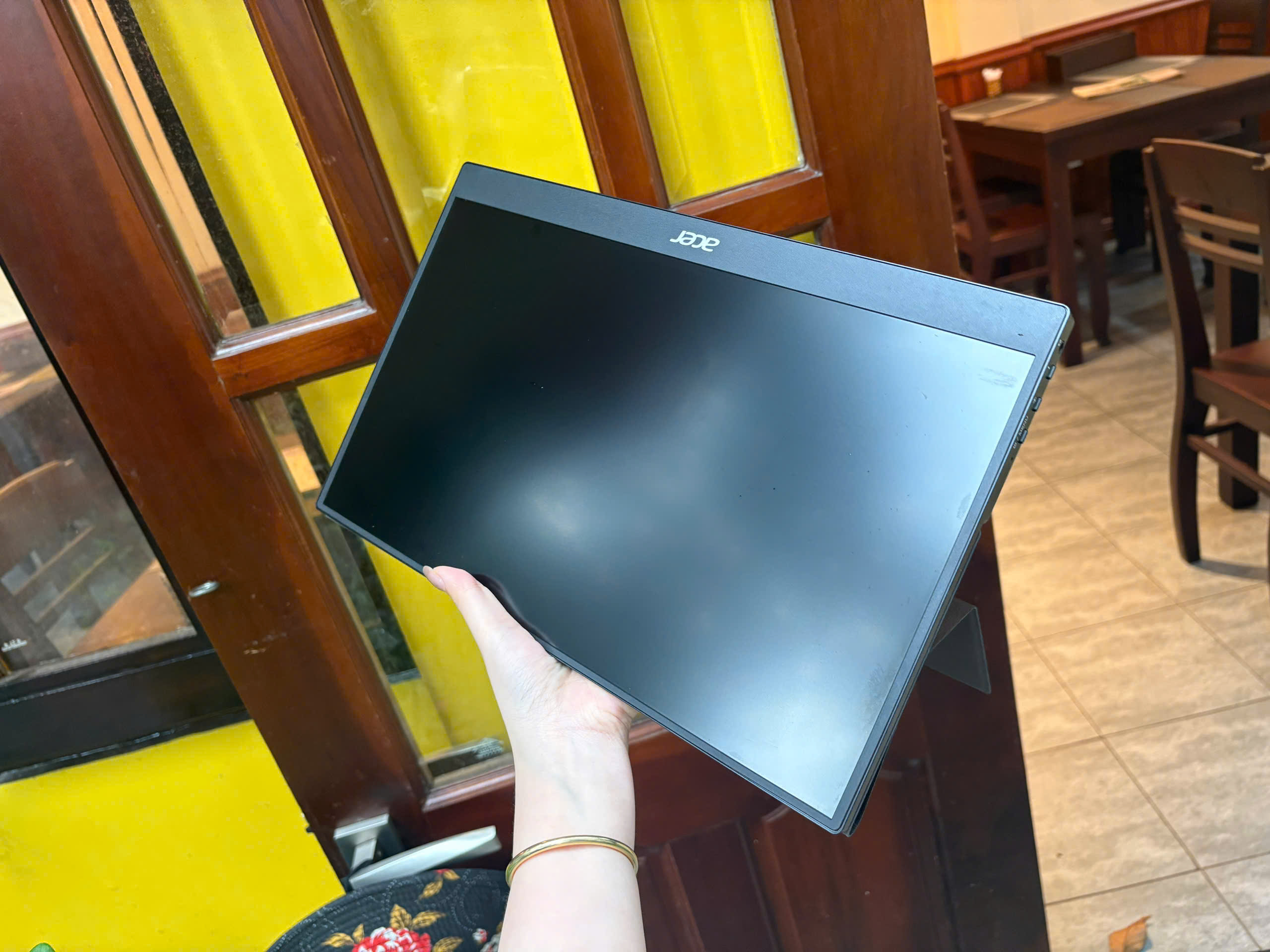 Màn hình Acer PM161Q/C
