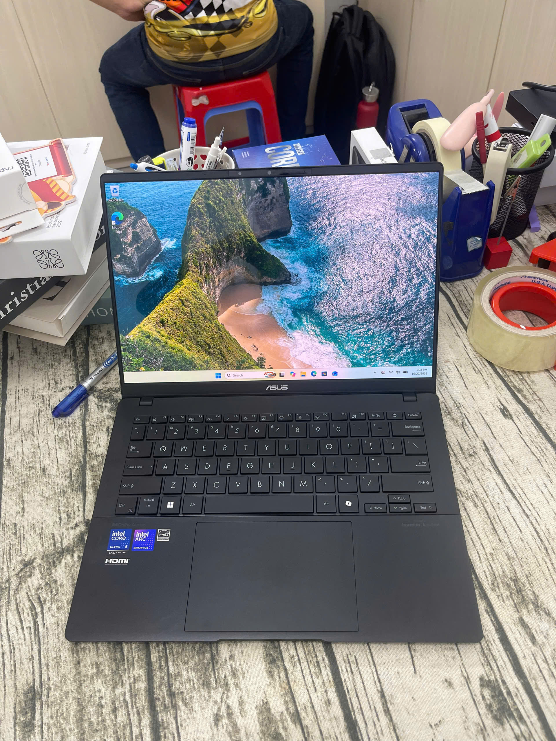 Asus S14 Q423SA ( vỏ nhôm)