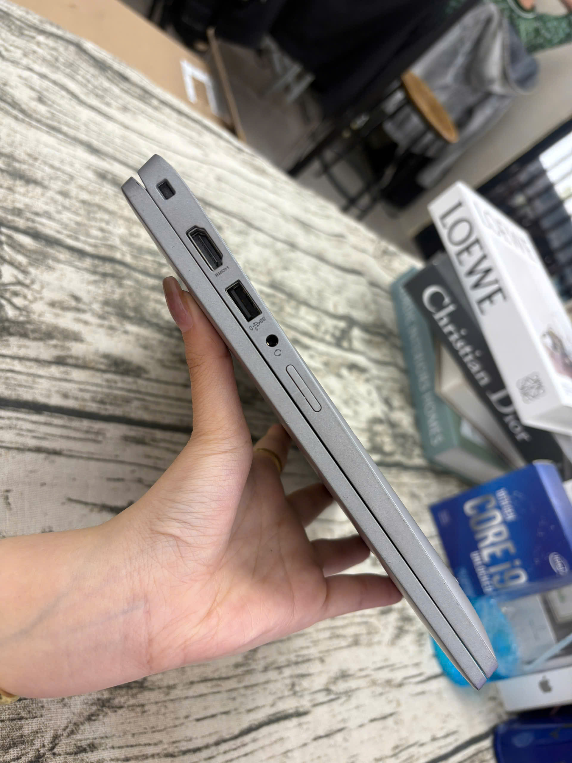 Dell Latitude 5330 2in1 - Ảnh 5