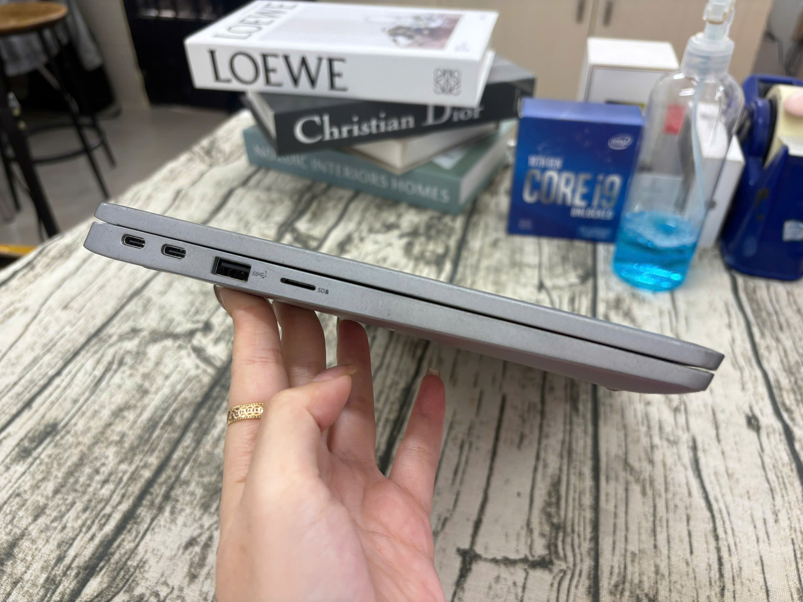 Dell Latitude 5330 2in1 - Ảnh 8