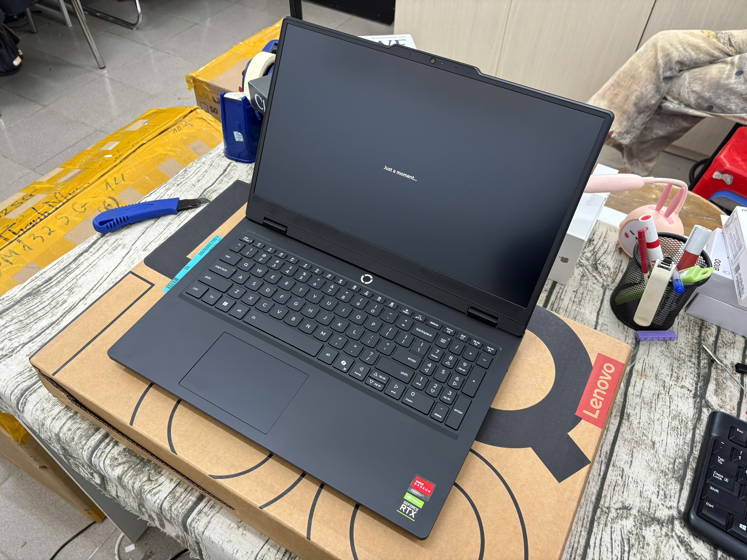 Lenovo LOQ Essential 15ARP11