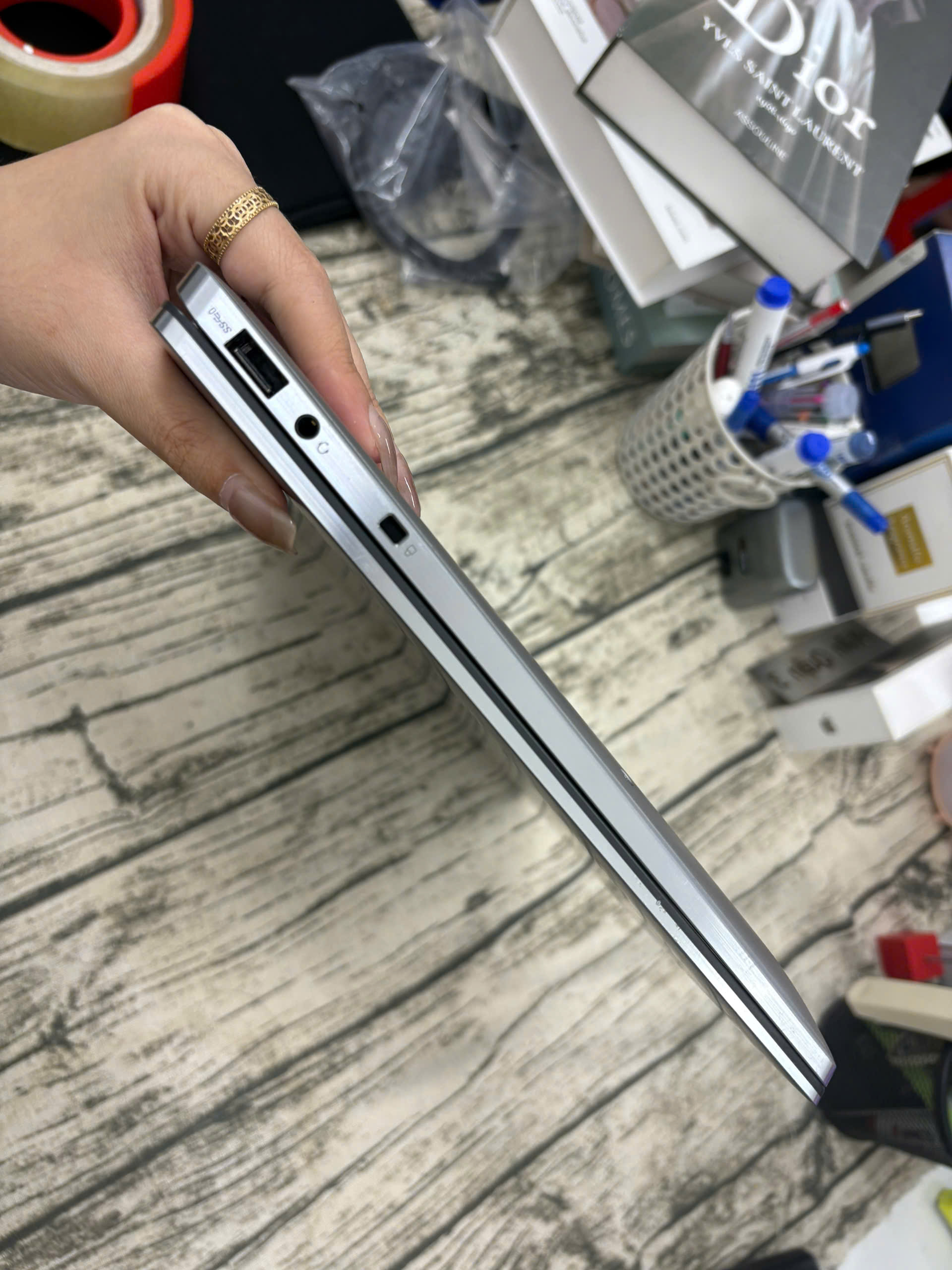 Dell Latitude 9520 - Ảnh 7